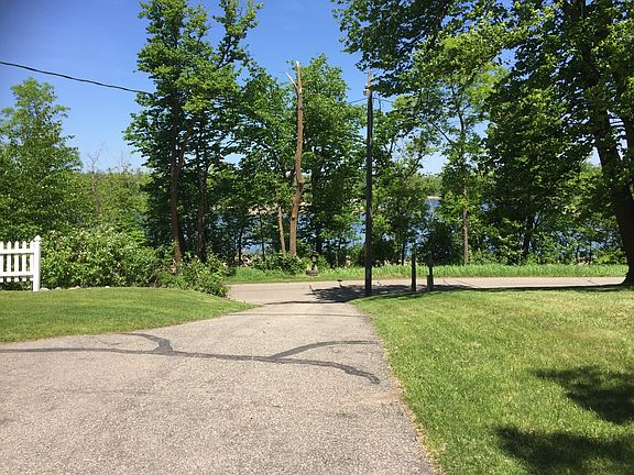 Back Yard - Driveway