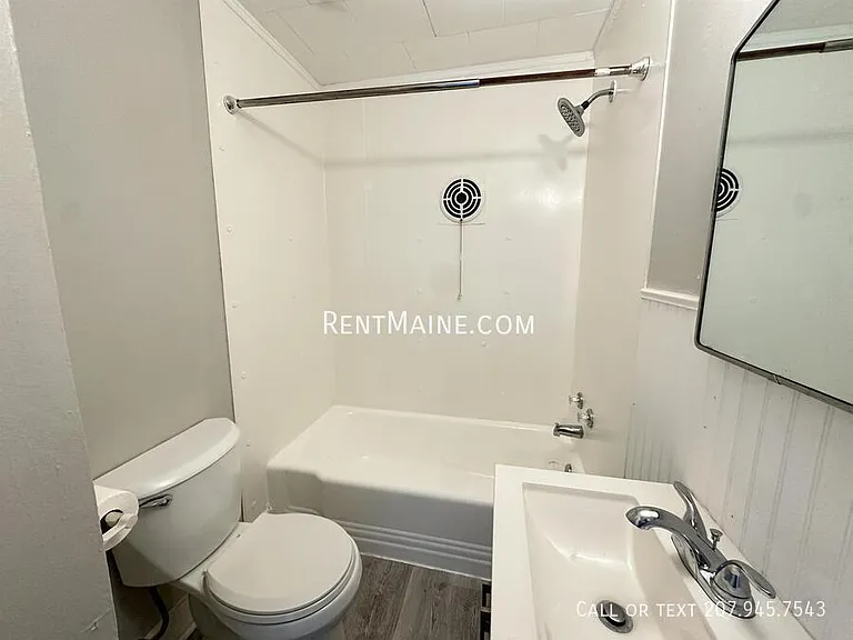 266 Center St #2 — Photo 8