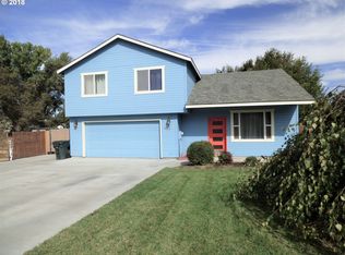 963 E Hurlburt Ave, Hermiston, OR 97838