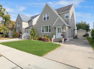 42 Kenmore Rd, Valley Stream, NY 11581