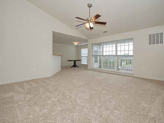 4th image of 599 Cawley Dr Unit 3D