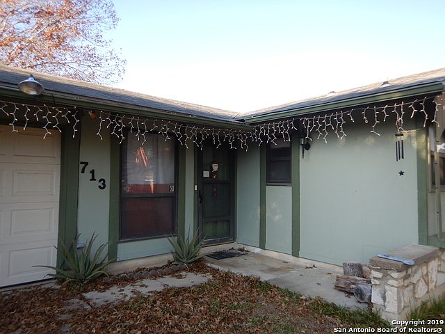 1st image of 713 Maple Dr