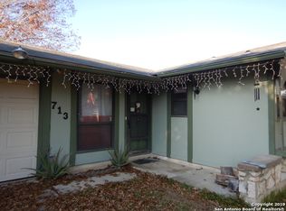 713 Maple Dr, Schertz, TX 78154