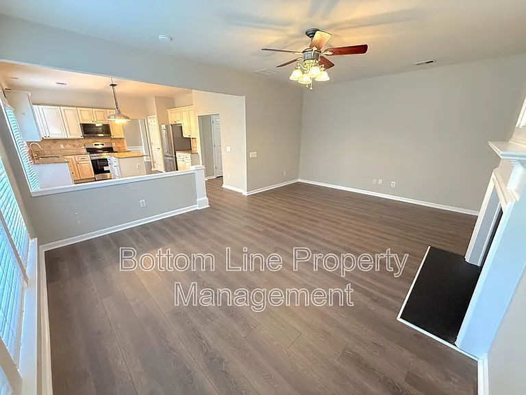 10016 Heatherly Ct — Photo 10