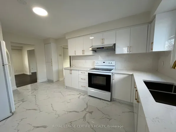 617 W 5th St, Hamilton, ON L9C 3R1