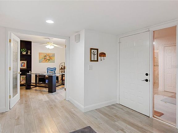 4th image of 4224 Hartwood Ln