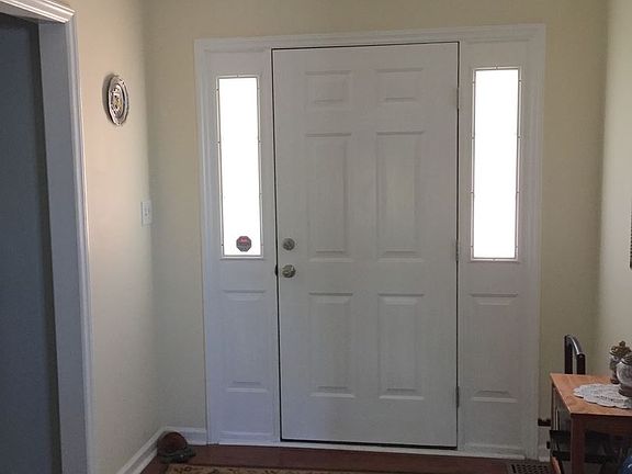 4th image of 25 Woodshire Dr