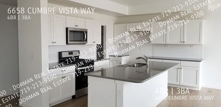Cumbre Vista Neighborhood!! Huge 4 Bedroom, 2.5 Bath Home with 2nd Story Balcony, Mountain Views ... — Photo 4