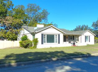 1031 W 11th St, Brady, TX 76825