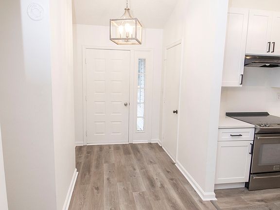 2nd image of 11289 Wood Creek Dr