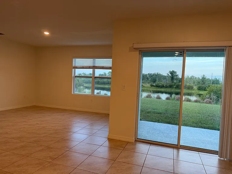 1689 Bay Breeze Dr — Photo 15