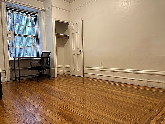 3rd image of 414 W 121st St APT 6