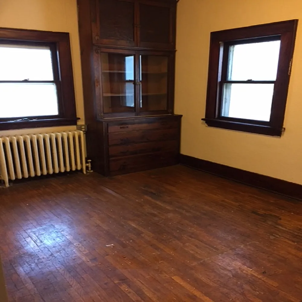 Studio, $595 — Photo 3