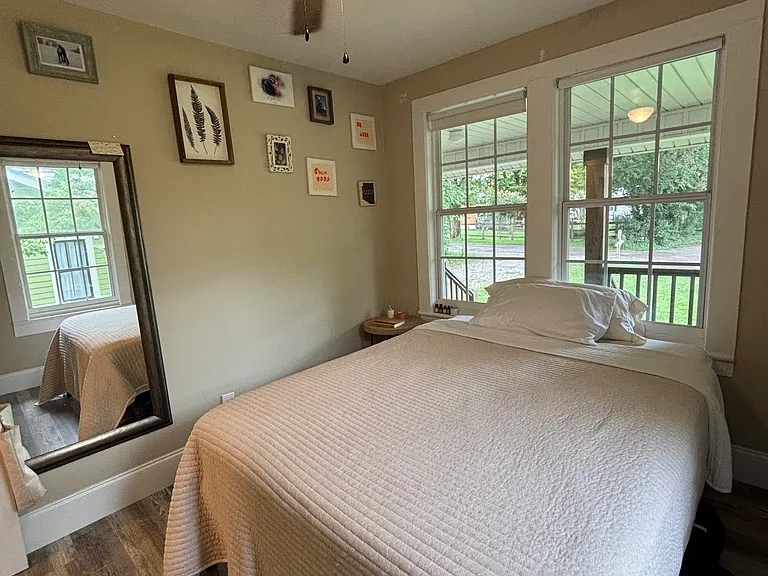 3524 Oak Grove St — Photo 5
