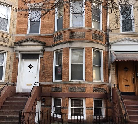 2nd image of 6010 Catalpa Ave