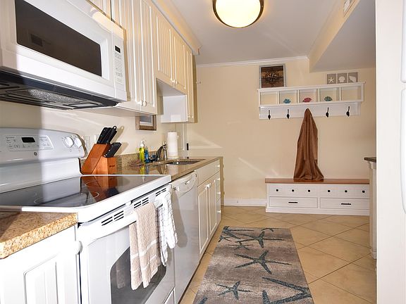 4th image of 14290 Ocean Hwy. #423