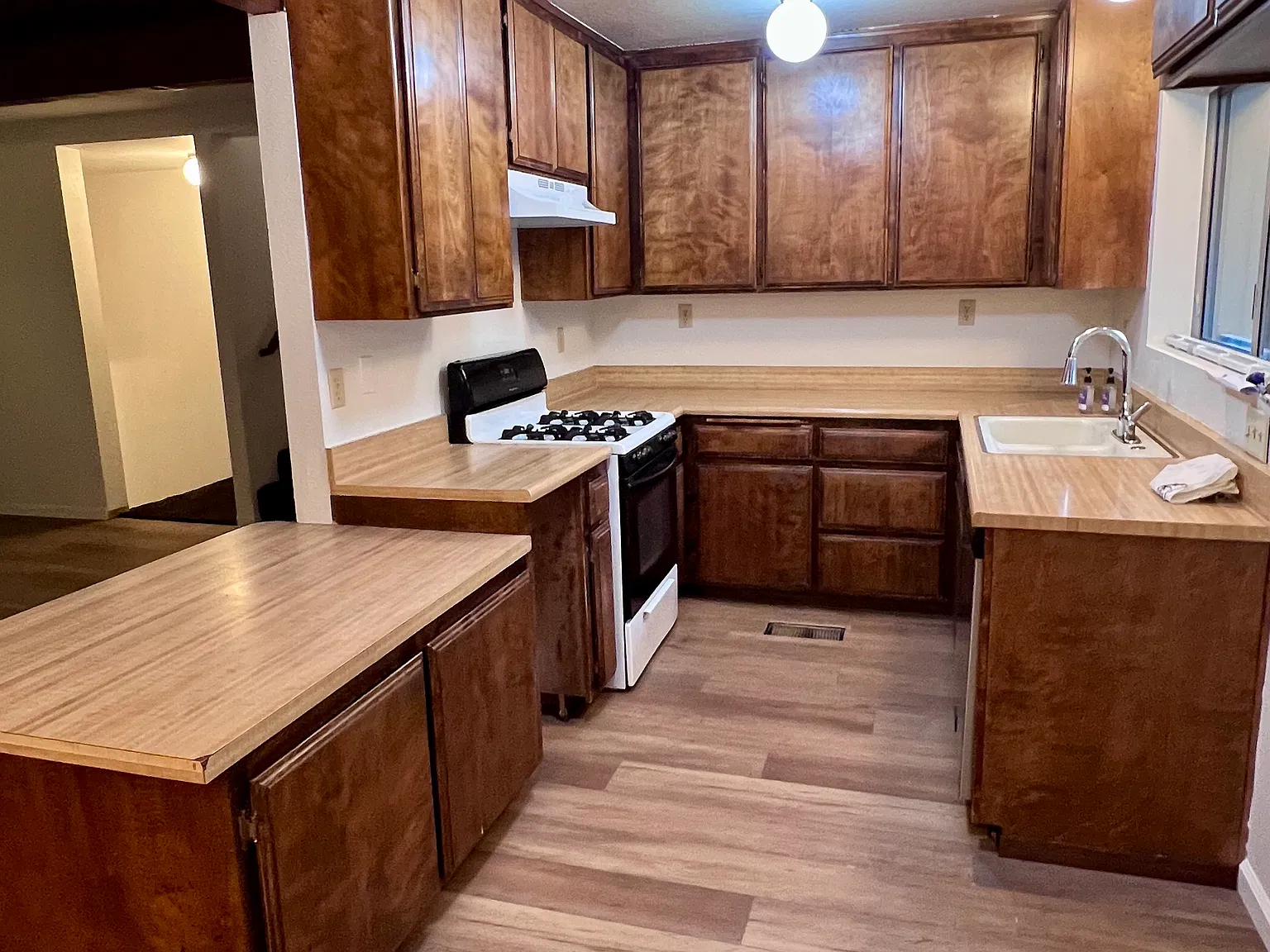 3 bed, $2,600 — Photo 3