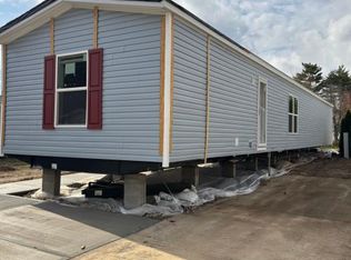 2800 W Memorial Dr #202, Muncie, IN 47302