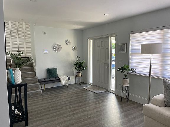 3rd image of 1514 Shirley Ct #1514