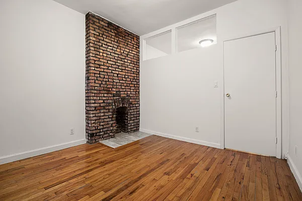 Rented by Cooper & Cooper Real Estate | media 6