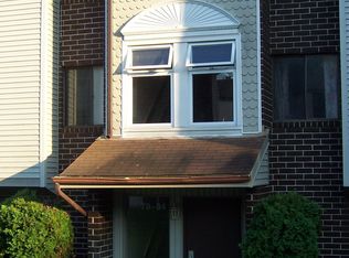 7 Padanaram Rd #D84, Danbury, CT 06810