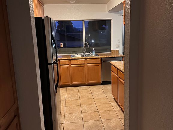 3rd image of 615 Fredricks Ave Unit 110