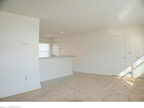 5th image of 9 Montoya Cir