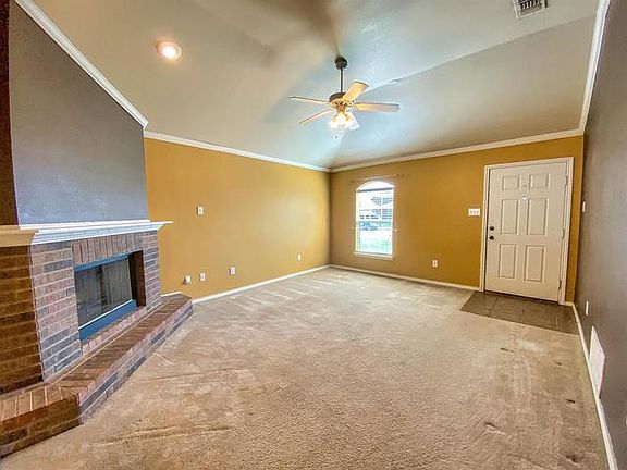 5th image of 3411 Oakridge Ave