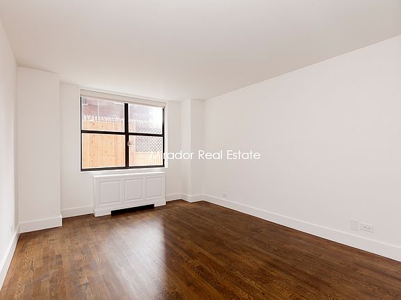 5th image of 330 E 39th St APT 3A