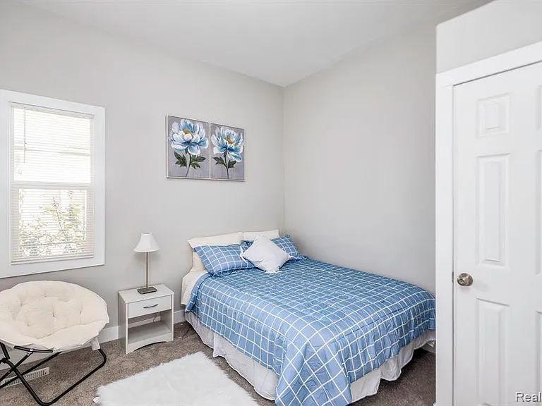 2513 Concord St — Photo 15