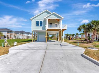 4011 Obra Dr, Galveston, TX 77554