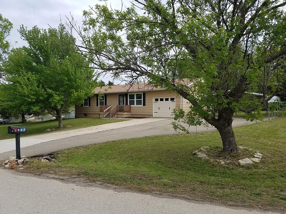 1st image of 2827 Walters Dr