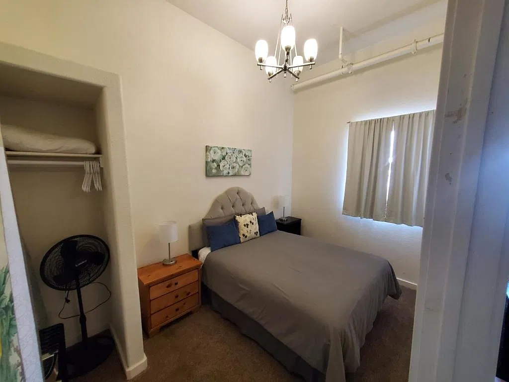 26 N Selig Ave — Photo 4