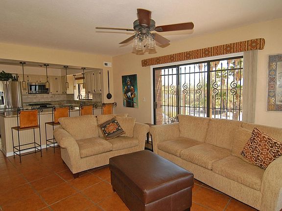 5th image of 10775 N Poinsettia Dr