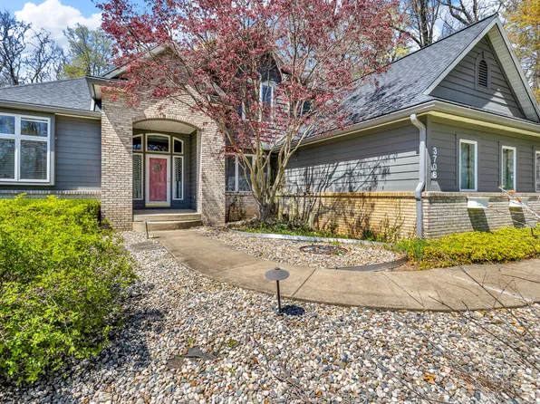 3708 W Primilia Ln, Jackson, MI 49201