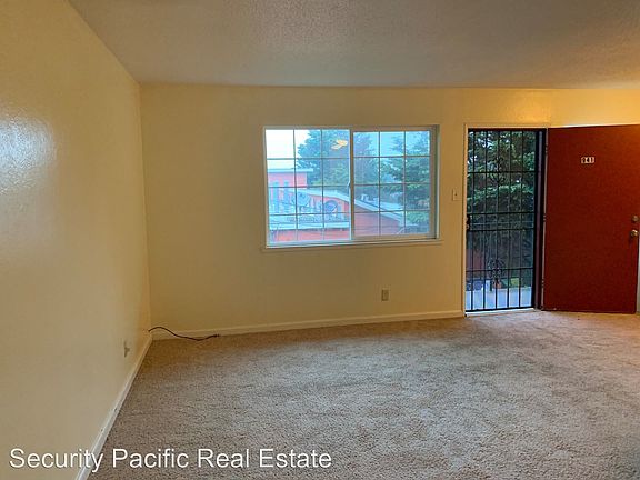 3rd image of 941 S 45th St
