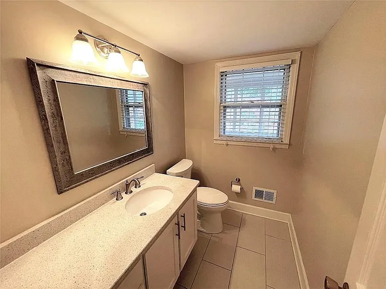1150 Falstaff Dr — Photo 16