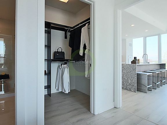 3rd image of 202 W Hill 25/2 Townhome