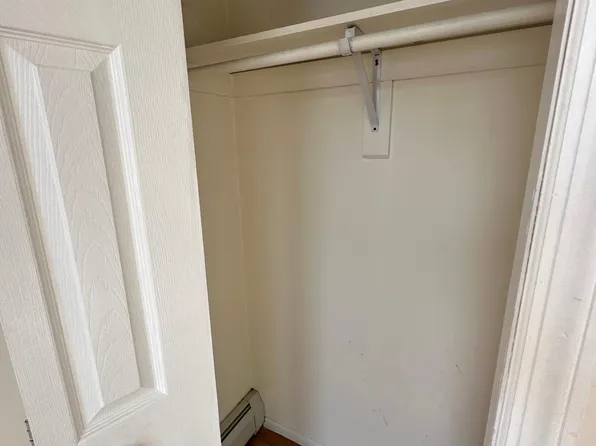 7 Story Court image 7 of 10