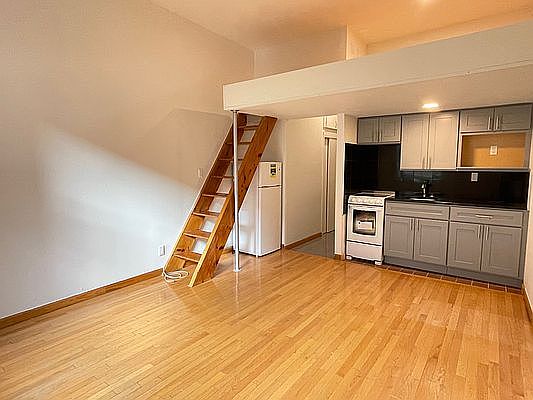 2nd image of 643 Broadway #3B