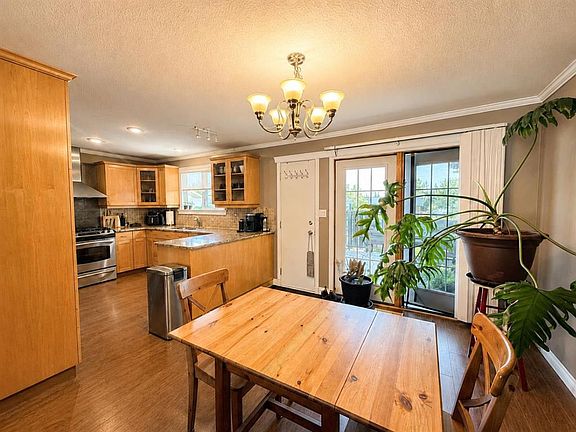 2nd image of 5509 W 45th St