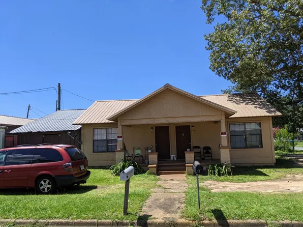 21 N Bolivar St, Chattahoochee, FL 32324