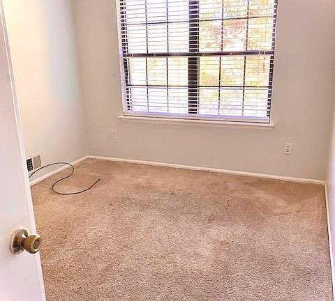 5th image of 163 Sussex Pl #1503