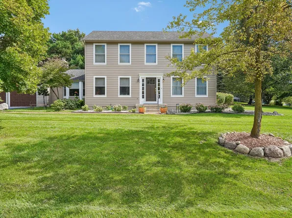 4242 Glen Eden Ct, Ann Arbor, MI 48103