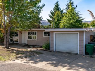 1134 N Denis Ct, East Wenatchee, WA 98802