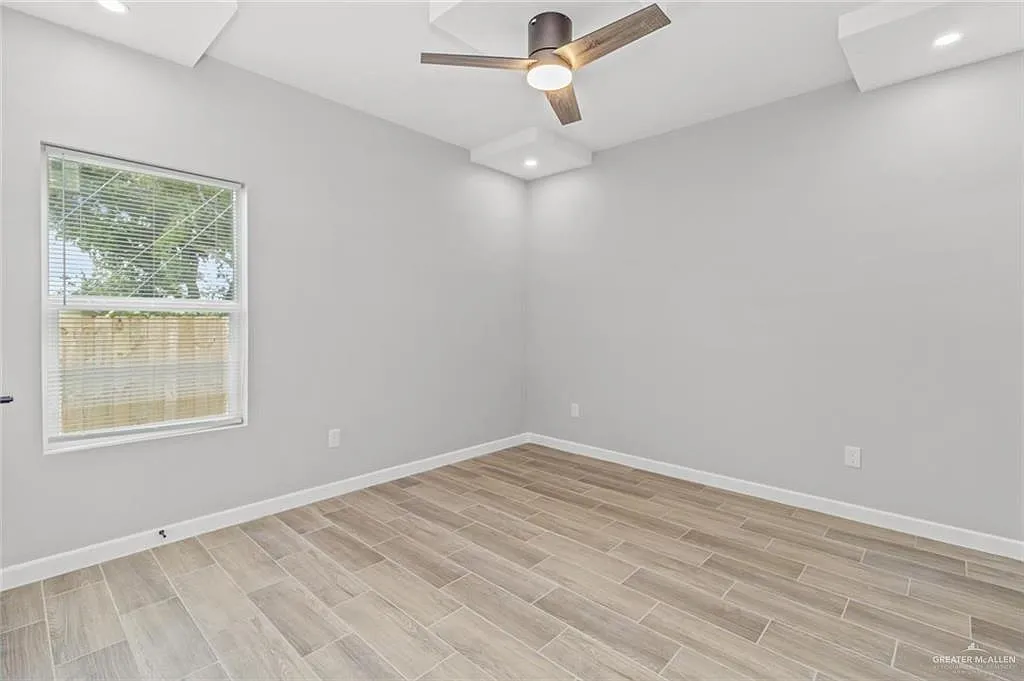 103 Yosemite Dr — Photo 4
