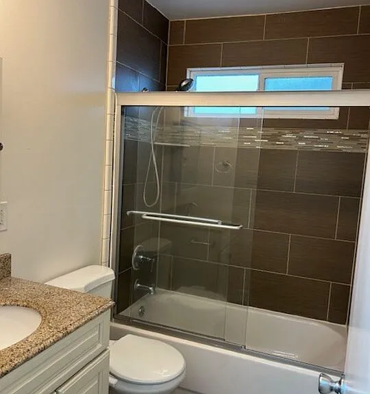 36 Brooks Ave #D — Photo 13