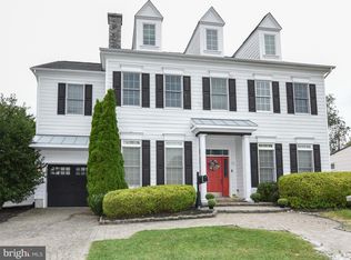 71 Cobalt Ridge Dr E, Levittown, PA 19057