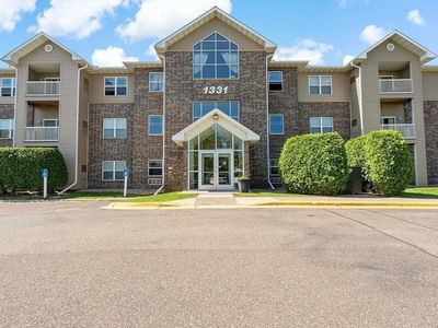 1331 Lake Dr W APT A311, Chanhassen, MN, 55317