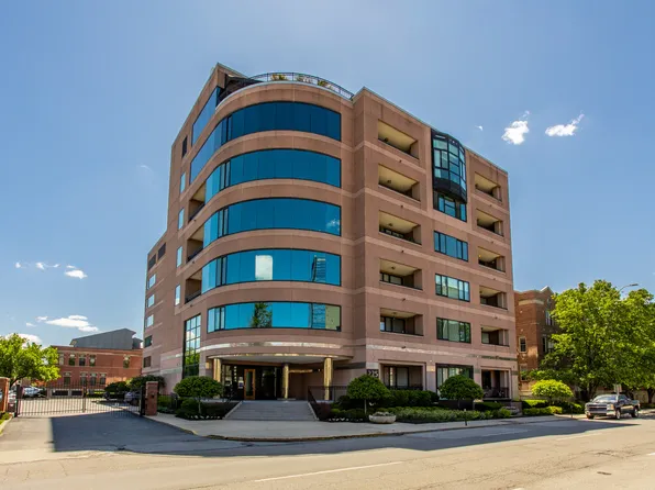 225 N New Jersey St APT 42, Indianapolis, IN 46204